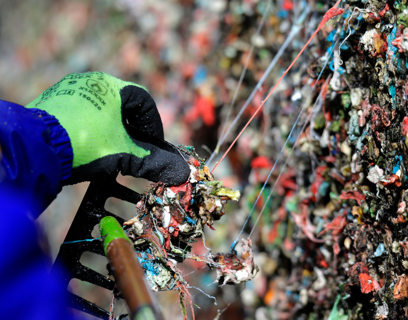Illustration for article titled Seattle's Famous Gum Wall Is Being Scrubbed Away to Bare Brick